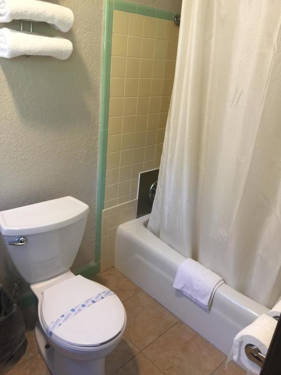 קוקואה Campbell Motel מראה חיצוני תמונה